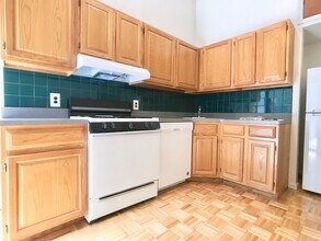 306 W 106th St in New York, NY - Building Photo - Building Photo