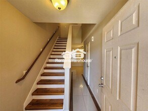 11111 Valley Kings Dr in Houston, TX - Foto de edificio - Building Photo