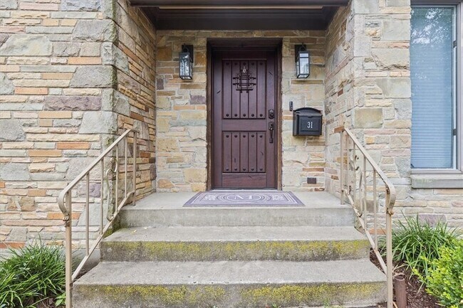 31 Woodland Dr in Pittsburgh, PA - Building Photo - Building Photo