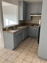 1116 E Elk Ave in Glendale, CA - Building Photo - Building Photo