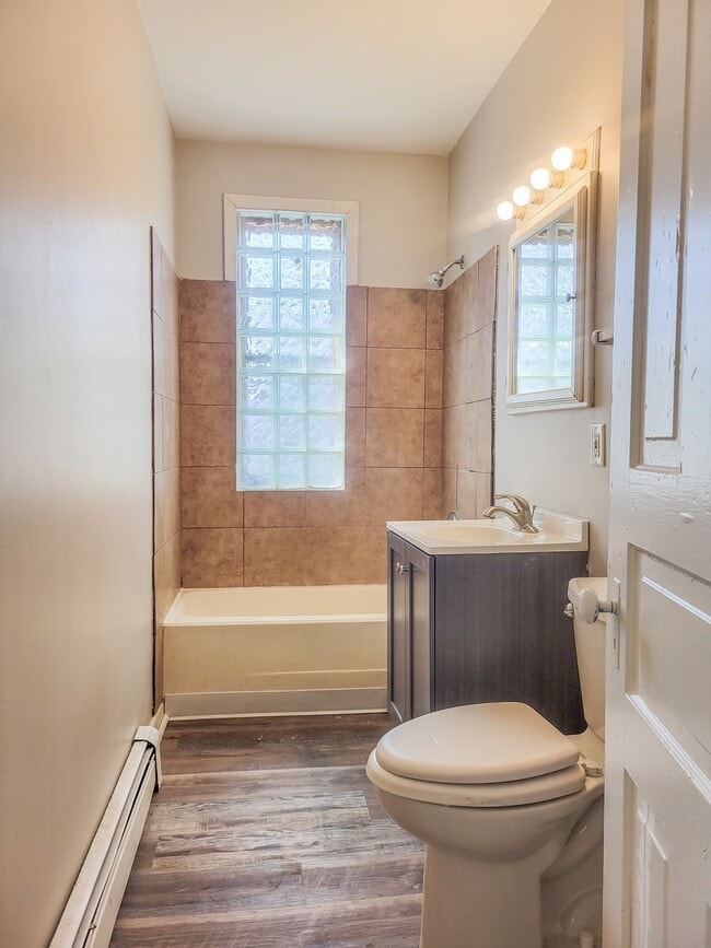 644 Van Buren St NE in Minneapolis, MN - Building Photo - Building Photo