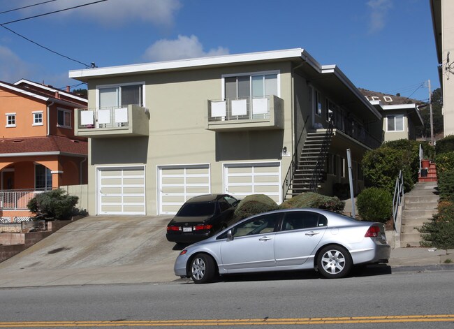 566 Miller Ave in South San Francisco, CA - Foto de edificio - Building Photo