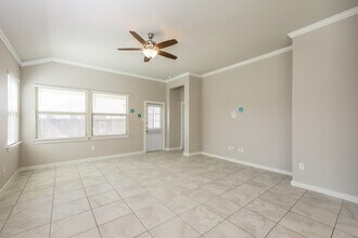 13312 Canyon Mdw in San Antonio, TX - Building Photo - Building Photo