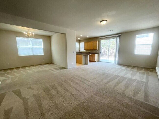 9236 Sterling Hill Ave in Las Vegas, NV - Building Photo - Building Photo