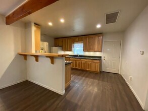 863 Union St in Maricopa, CA - Building Photo - Building Photo