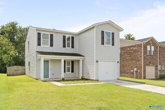 102 Whitestone Dr NE in Huntsville, AL - Building Photo - Building Photo