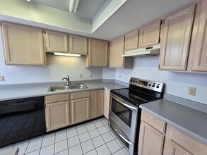 1728 Edwards Dr in Point Roberts, WA - Building Photo - Building Photo