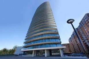 188 CityView Apartments in Brampton, ON - Building Photo