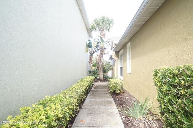 110 White Ibis Ln in Indialantic, FL - Building Photo - Building Photo