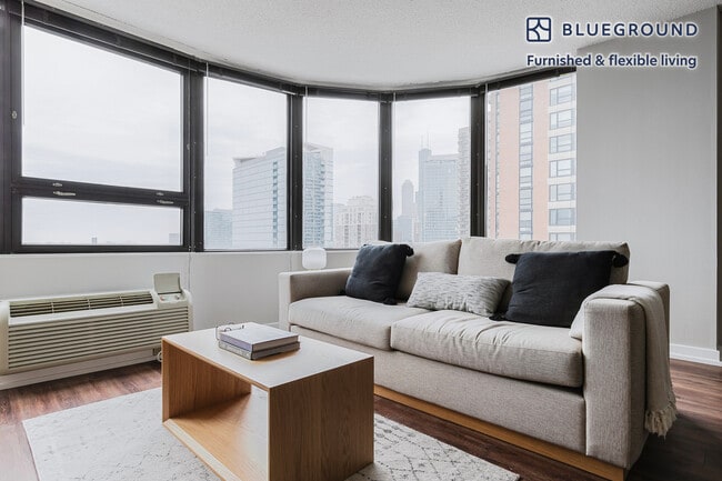 1212 S Michigan Ave