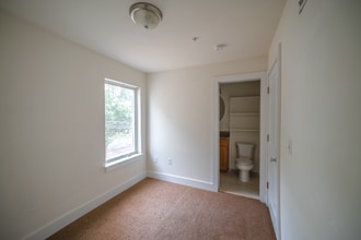 441 N 32nd St in Philadelphia, PA - Building Photo - Building Photo