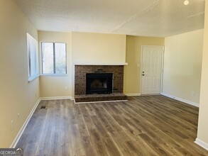15 Oak Mt Dr in Newnan, GA - Building Photo - Building Photo