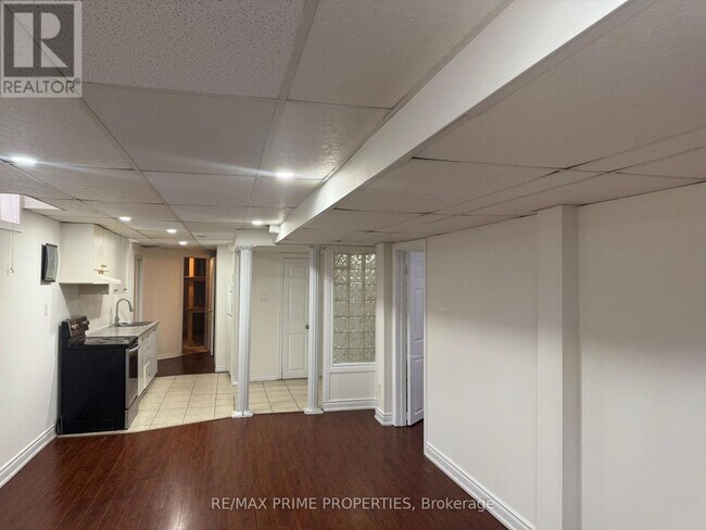 6405 Valiant Heights in Mississauga, ON - Building Photo - Building Photo