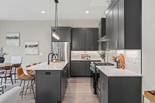 1307 Shannon Ln, Unit 81 in Nashville, TN - Building Photo