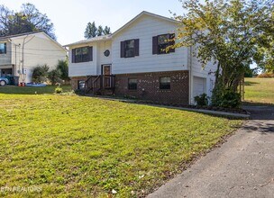 1817 Sedgewick Dr in Knoxville, TN - Building Photo - Building Photo