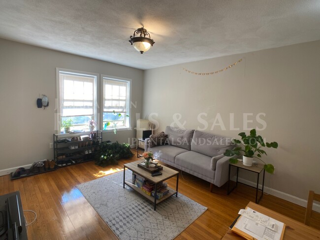 140 Arborway in Boston, MA - Building Photo - Building Photo