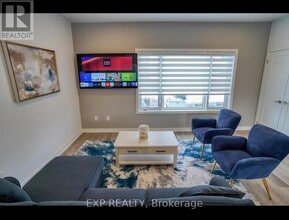 4263 Fourth Ave in Niagara Falls, ON - Building Photo - Building Photo