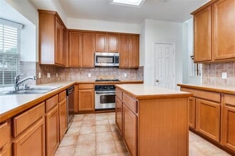 1029 Delaware Dr in Carrollton, TX - Building Photo - Building Photo