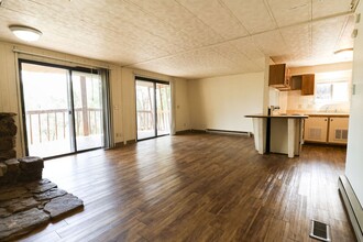 4700 Foothills Dr in Fort Collins, CO - Foto de edificio - Building Photo