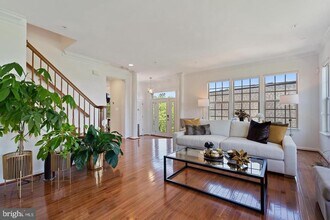 500 Overlook Park Dr in Oxon Hill, MD - Building Photo - Building Photo