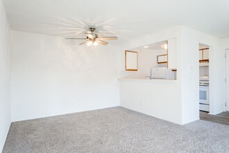 Cambridge Club in Ann Arbor, MI - Building Photo - Interior Photo