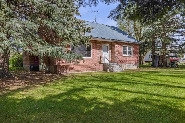 property at 488 Teton Hwy