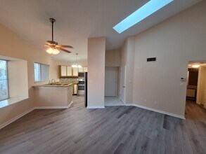 145 Nantucket Pl in Newport News, VA - Foto de edificio - Building Photo