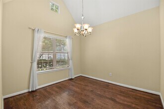 12806 Pecan Shores Dr in Houston, TX - Building Photo - Building Photo