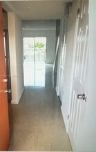 1100 W 35th St in Hialeah, FL - Building Photo - Building Photo