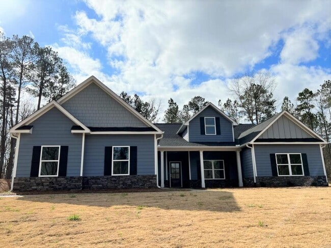 property at 130 Hawthorn Ln