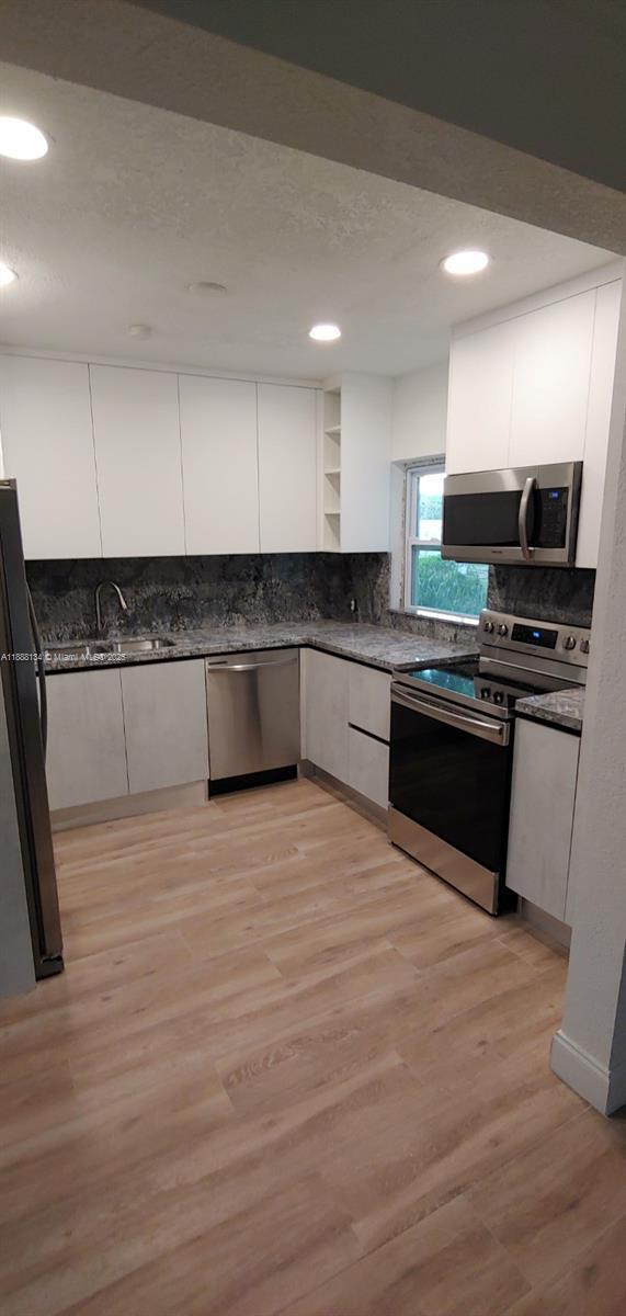 5770 SW 62nd Terrace in Miami, FL - Building Photo - Building Photo