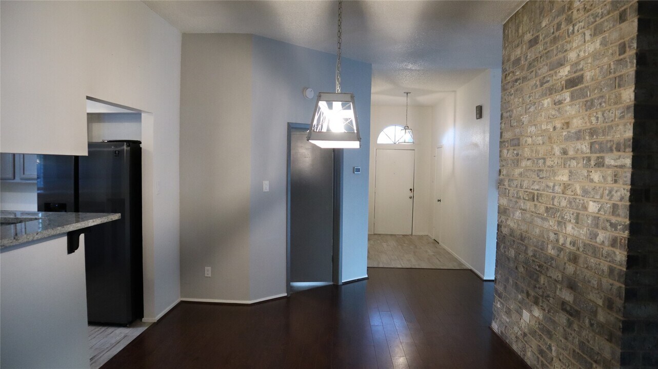 2515 Edgedale Dr in Missouri City, TX - Building Photo
