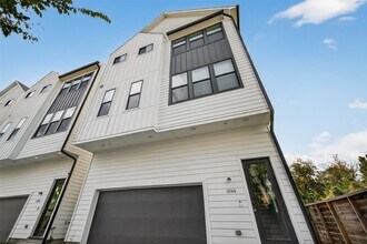 6744 Del Rio St in Houston, TX - Foto de edificio - Building Photo