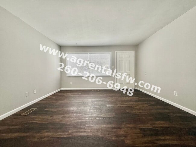 2714 Fairbrook Ct in Fort Wayne, IN - Building Photo - Building Photo