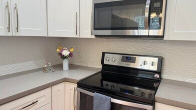 5438 Verona Dr in Boynton Beach, FL - Building Photo - Building Photo
