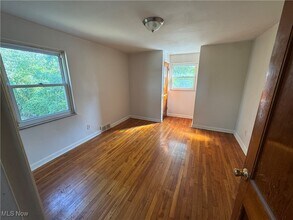 21371 Priday Ave in Euclid, OH - Building Photo - Building Photo
