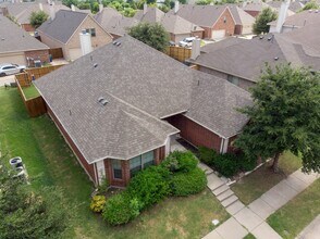 5705 Broken Spur in McKinney, TX - Foto de edificio - Building Photo