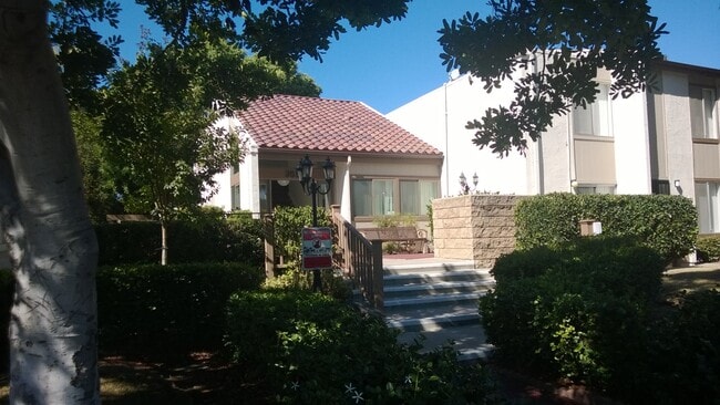 3550 Ruffin Rd in San Diego, CA - Building Photo - Building Photo