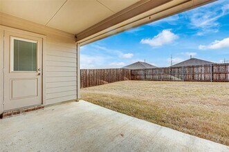 5813 Silverjack Trl in Lantana, TX - Building Photo - Building Photo