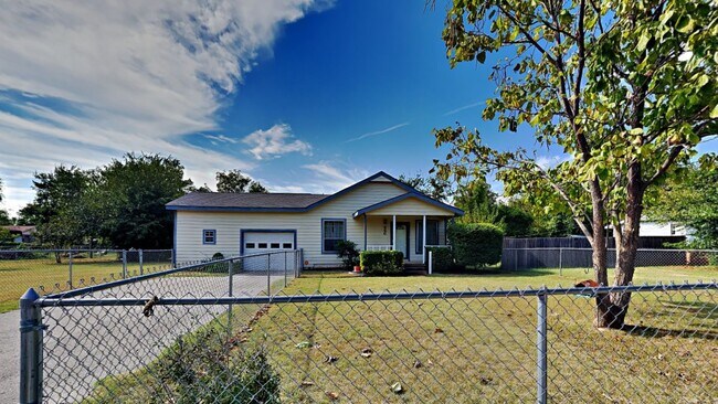 446 N Forest St in Jenks, OK - Building Photo - Building Photo