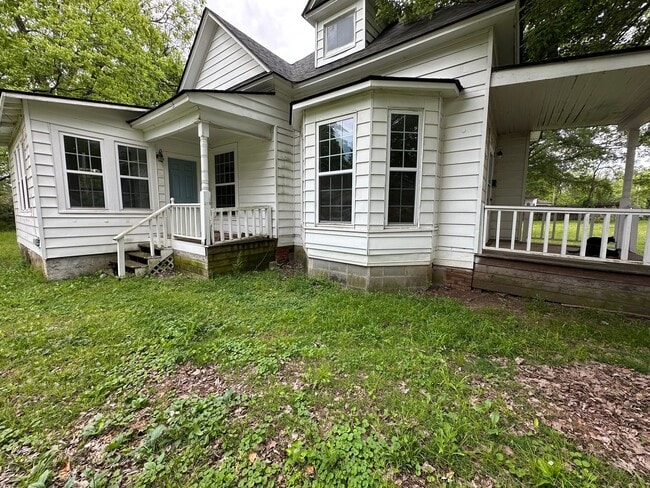 property at 410 Ave 1 NE