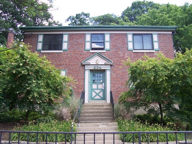 234 Woolper Ave, Unit 2