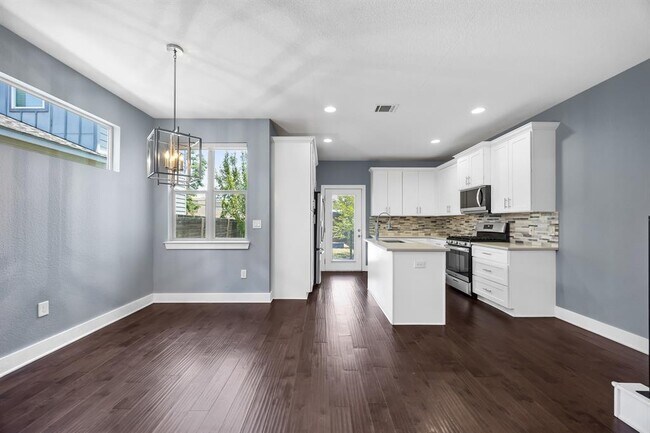 312 Delmar Ave in Austin, TX - Building Photo - Building Photo