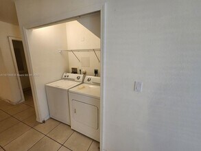 22631 SW 88th Pl in Cutler Bay, FL - Building Photo - Building Photo