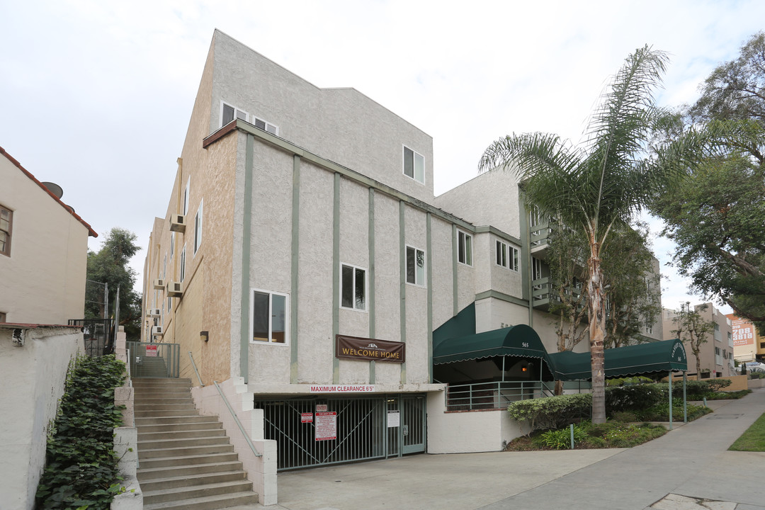 Gayley Towers in Los Angeles, CA - Building Photo