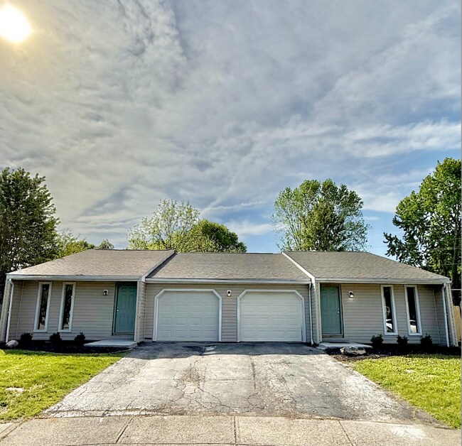 property at 6386-6386 Shelton Ct