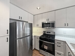 12614 Carmel Country Rd in San Diego, CA - Building Photo - Building Photo