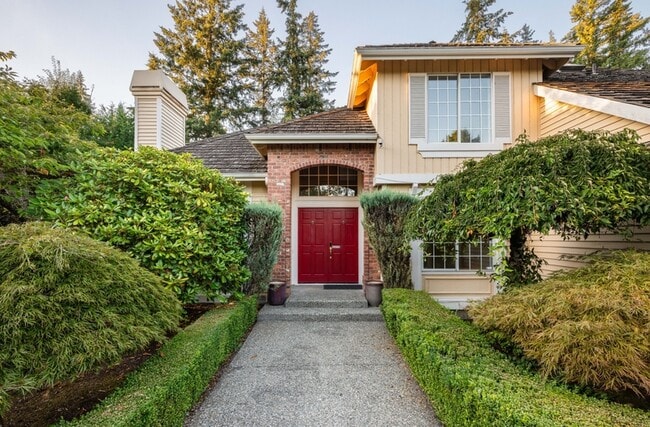 property at 16528 SE 46th St