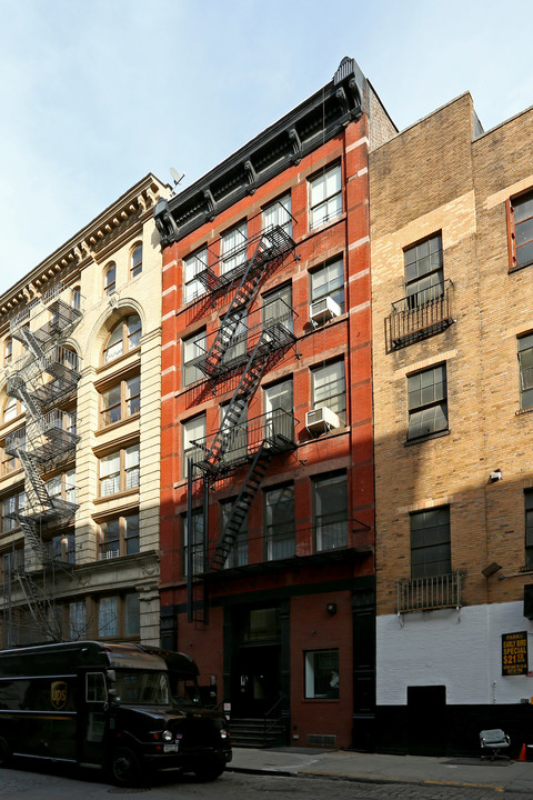 12 Wooster St in New York, NY - Building Photo