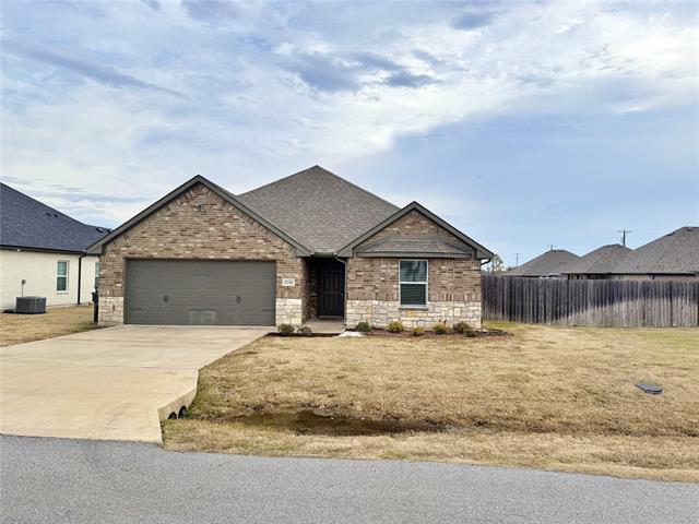 2105 Shady Oaks Ln in Sherman, TX - Building Photo - Building Photo